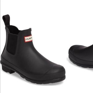 Hunter Chelsea rain boot size m6/w7
